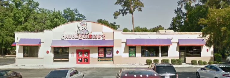 Exterior photo of ShowBiz Pizza Place: Savannah, GA