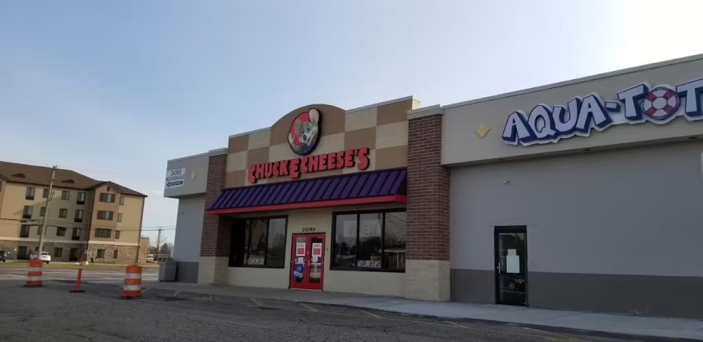 Exterior photo of ShowBiz Pizza Place: Dearborn, MI