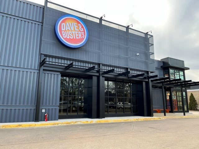 Dave & Busters: Cary