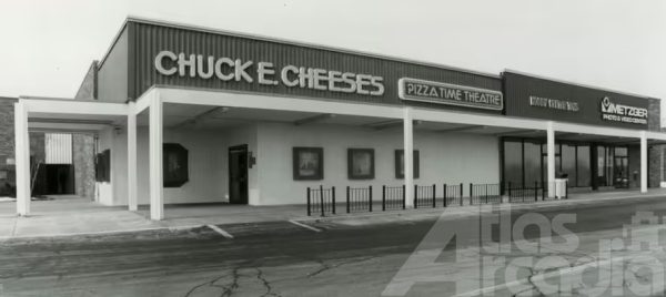Exterior photo of Pizza Time Theatre: Akron, OH