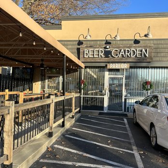 Lucchesi’s Beer Garden