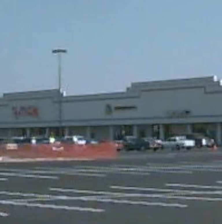 Exterior photo of Pizza Time Theatre: Hampton, VA