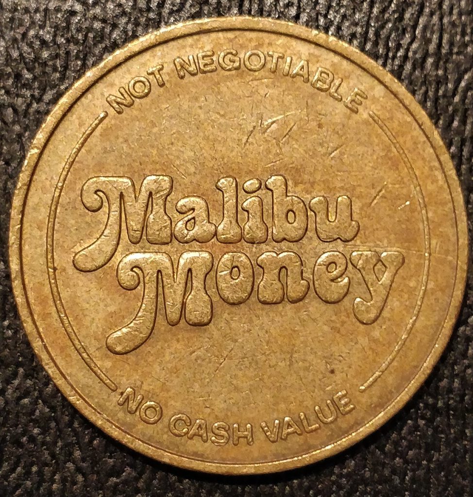 Malibu Castle & Showboat: Brass 23mm (brass)